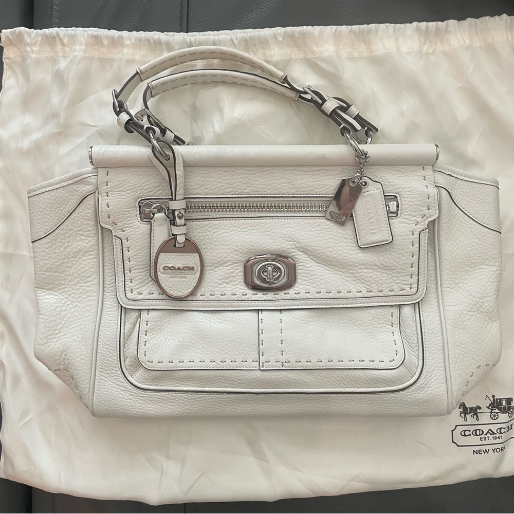 NWOT COACH Pebbled Leather Pinnacle Louise Bag